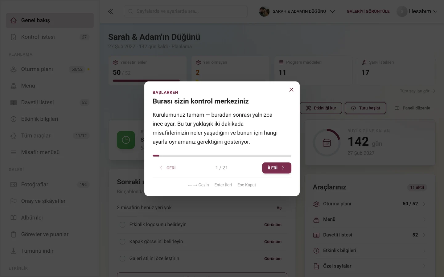 Bölüm satırı, başlık, metin ve X / Y göstergesiyle rehberli turun bir adımı